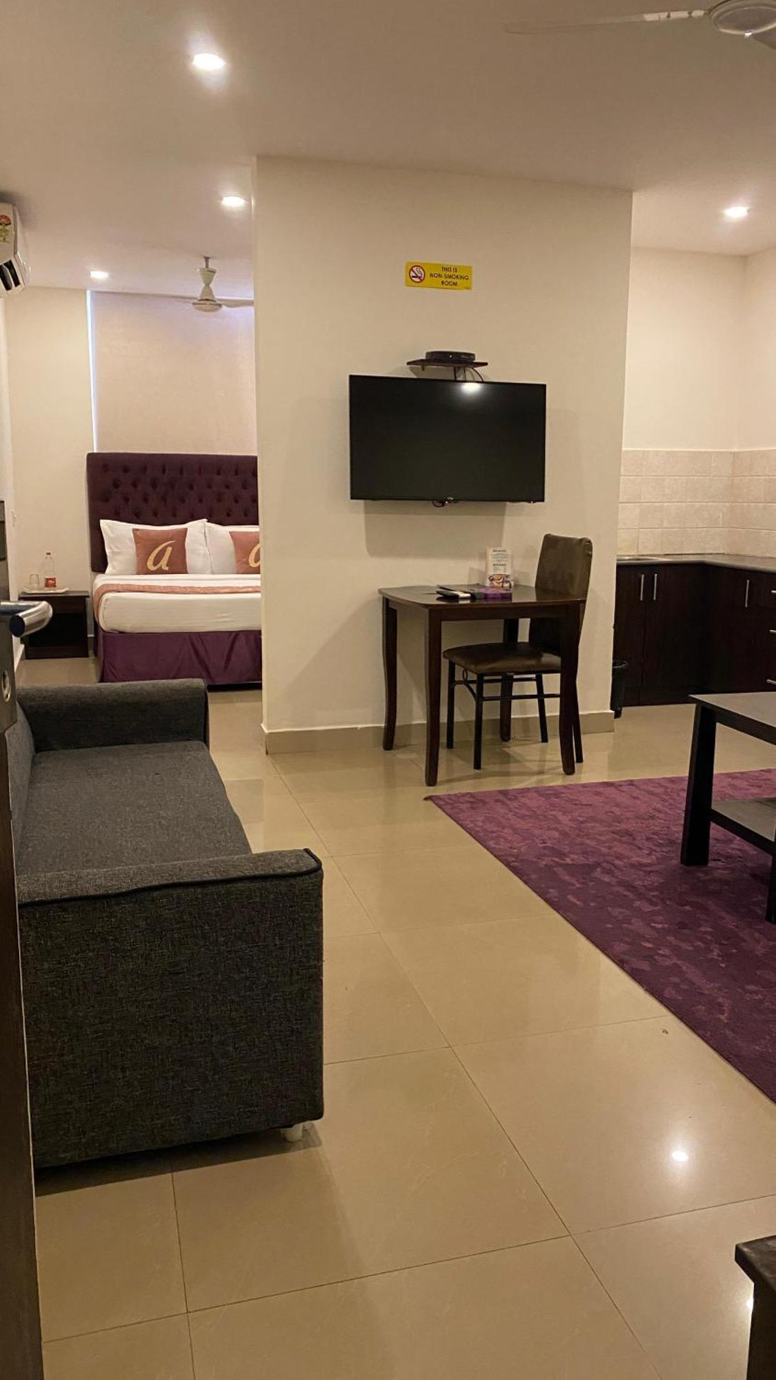 Astra Hotels & Suites - Hsr Layout Sector 1, Near Ecospace Bellandur Бангалор Екстериор снимка